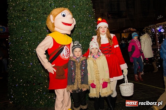 Zdjęcie w galerii na portalu naszraciborz.pl: Drugi dzień Jarmarku Bożonarodzeniowego  wiadomości z regionu