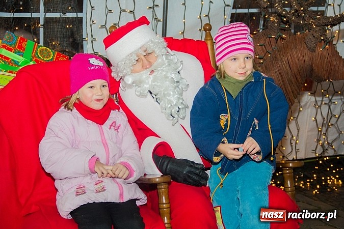 Zdjęcie w galerii na portalu naszraciborz.pl: Drugi dzień Jarmarku Bożonarodzeniowego  wiadomości z regionu