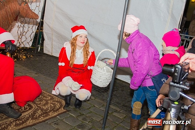 Zdjęcie w galerii na portalu naszraciborz.pl: Drugi dzień Jarmarku Bożonarodzeniowego  wiadomości z regionu