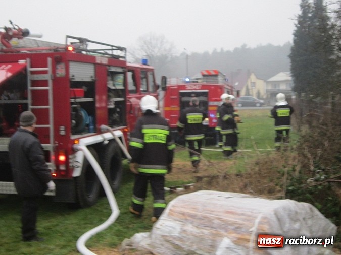 Zdjęcie w galerii na portalu naszraciborz.pl: Pożar budynku gospodarczego na Przeryciu wiadomości z regionu