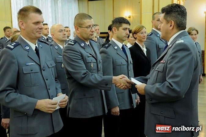 Zdjęcie w galerii na portalu naszraciborz.pl: Nagrody dla najlepszych - wśr&oacute;d nich raciborzanin wiadomości z regionu