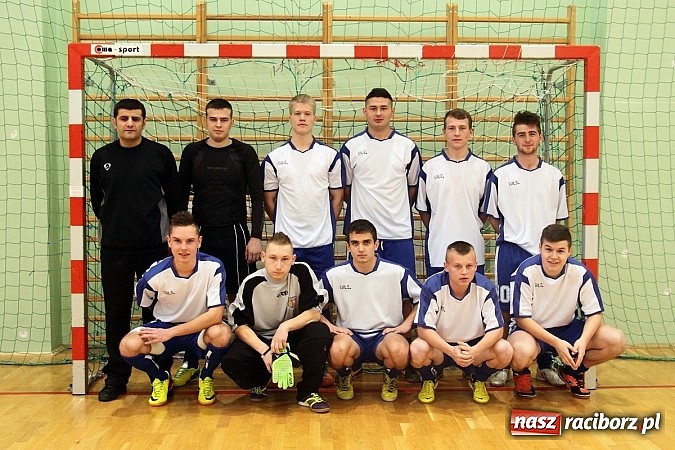 Zdjęcie w galerii na portalu naszraciborz.pl: Kto wygrał w Makroregionalnym Turnieju Halowej Piłki Nożnej? Sprawdź wyniki!  wiadomości z regionu