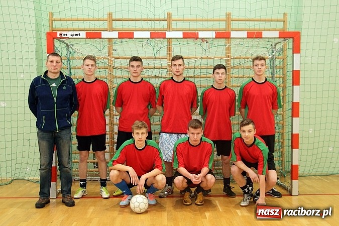 Zdjęcie w galerii na portalu naszraciborz.pl: Kto wygrał w Makroregionalnym Turnieju Halowej Piłki Nożnej? Sprawdź wyniki!  wiadomości z regionu