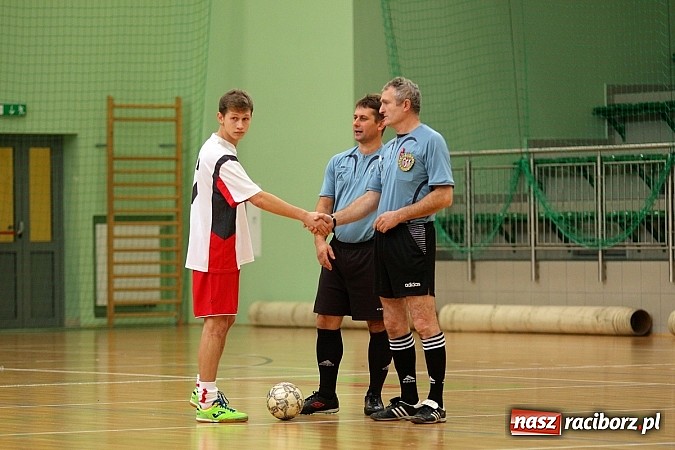 Zdjęcie w galerii na portalu naszraciborz.pl: Kto wygrał w Makroregionalnym Turnieju Halowej Piłki Nożnej? Sprawdź wyniki!  wiadomości z regionu