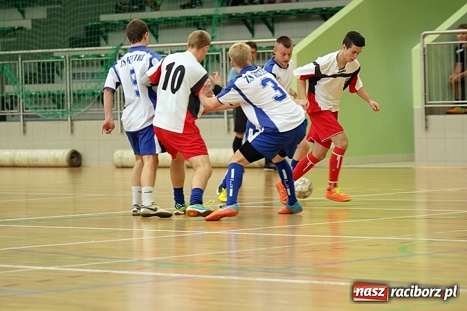 Zdjęcie w galerii na portalu naszraciborz.pl: Kto wygrał w Makroregionalnym Turnieju Halowej Piłki Nożnej? Sprawdź wyniki!  wiadomości z regionu
