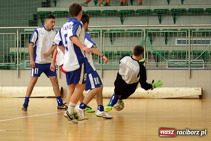 Zdjęcie w galerii na portalu naszraciborz.pl: Kto wygrał w Makroregionalnym Turnieju Halowej Piłki Nożnej? Sprawdź wyniki!  wiadomości z regionu