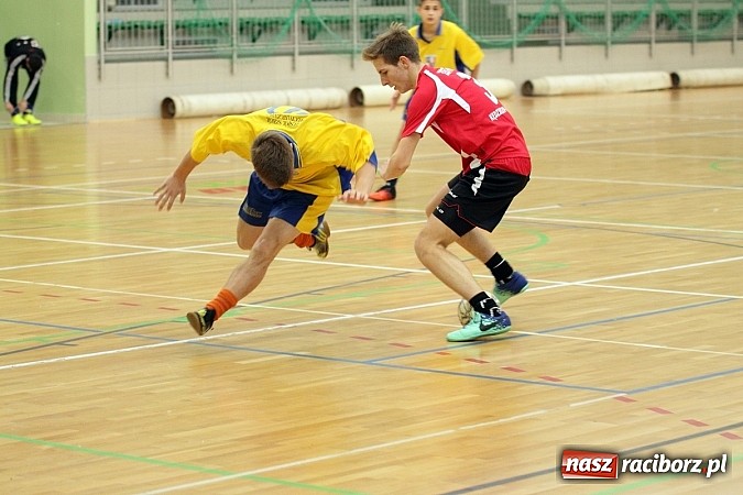 Zdjęcie w galerii na portalu naszraciborz.pl: Kto wygrał w Makroregionalnym Turnieju Halowej Piłki Nożnej? Sprawdź wyniki!  wiadomości z regionu