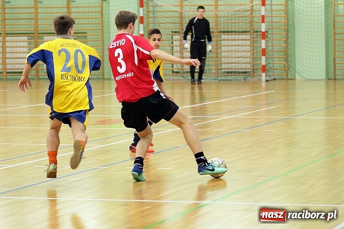 Zdjęcie w galerii na portalu naszraciborz.pl: Kto wygrał w Makroregionalnym Turnieju Halowej Piłki Nożnej? Sprawdź wyniki!  wiadomości z regionu