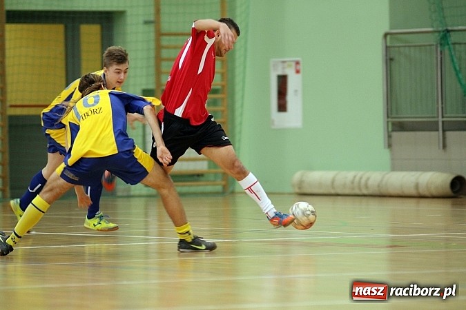Zdjęcie w galerii na portalu naszraciborz.pl: Kto wygrał w Makroregionalnym Turnieju Halowej Piłki Nożnej? Sprawdź wyniki!  wiadomości z regionu