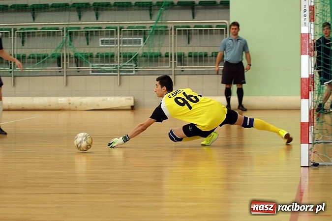 Zdjęcie w galerii na portalu naszraciborz.pl: Kto wygrał w Makroregionalnym Turnieju Halowej Piłki Nożnej? Sprawdź wyniki!  wiadomości z regionu