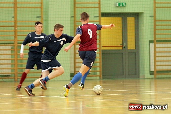 Zdjęcie w galerii na portalu naszraciborz.pl: Kto wygrał w Makroregionalnym Turnieju Halowej Piłki Nożnej? Sprawdź wyniki!  wiadomości z regionu