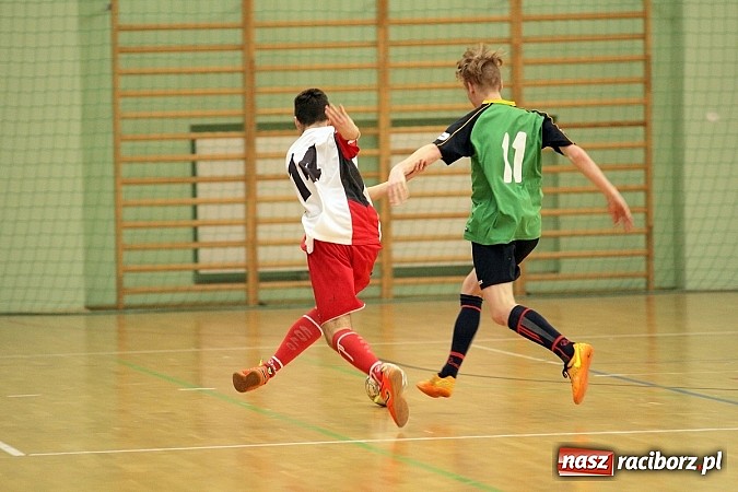 Zdjęcie w galerii na portalu naszraciborz.pl: Kto wygrał w Makroregionalnym Turnieju Halowej Piłki Nożnej? Sprawdź wyniki!  wiadomości z regionu