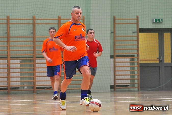 Zdjęcie w galerii na portalu naszraciborz.pl: RS Bau Grzegorzowice walczył do końca. Kolejne zwycięstwo Cukierni Gianni wiadomości z regionu