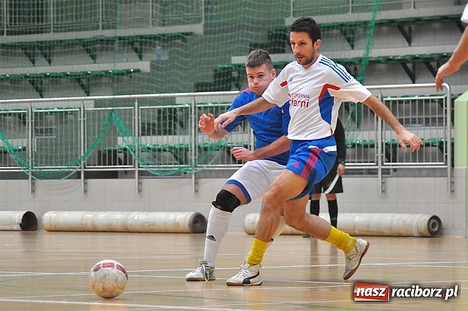 Zdjęcie w galerii na portalu naszraciborz.pl: RS Bau Grzegorzowice walczył do końca. Kolejne zwycięstwo Cukierni Gianni wiadomości z regionu