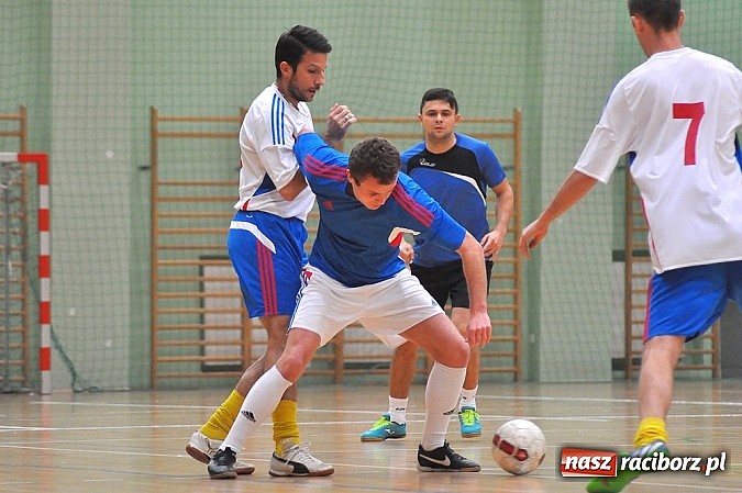 Zdjęcie w galerii na portalu naszraciborz.pl: RS Bau Grzegorzowice walczył do końca. Kolejne zwycięstwo Cukierni Gianni wiadomości z regionu