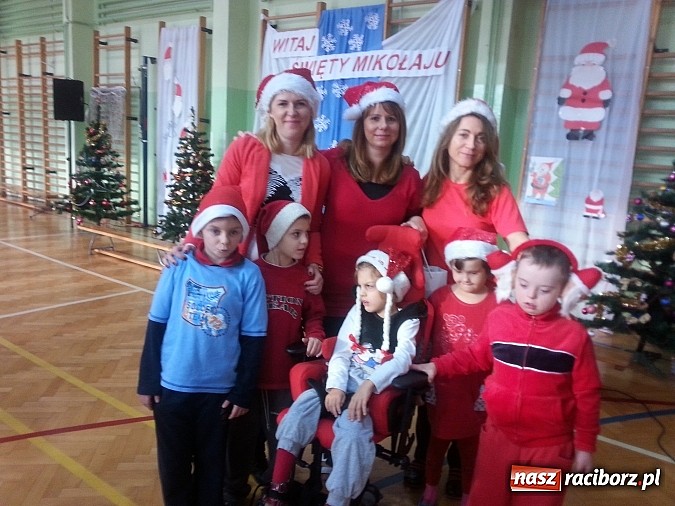 Zdjęcie w galerii na portalu naszraciborz.pl: Święty Mikołaj odwiedził również ZSS wiadomości z regionu
