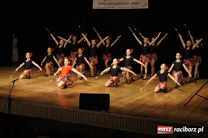 Zdjęcie w galerii na portalu naszraciborz.pl: Sala pękała w szwach na koncercie zespoł&oacute;w z Zawady Książęcej! wiadomości z regionu