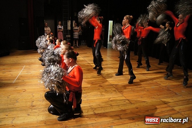 Zdjęcie w galerii na portalu naszraciborz.pl: Sala pękała w szwach na koncercie zespoł&oacute;w z Zawady Książęcej! wiadomości z regionu