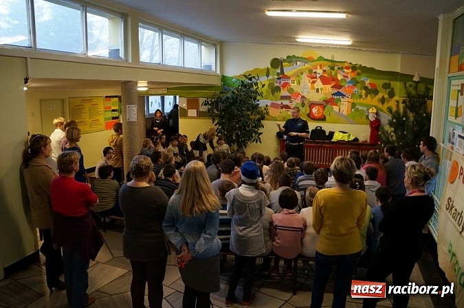 Zdjęcie w galerii na portalu naszraciborz.pl: Rok pieszego 2014 w Zespole Szkół Specjalnych w Raciborzu wiadomości z regionu