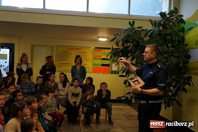 Zdjęcie w galerii na portalu naszraciborz.pl: Rok pieszego 2014 w Zespole Szkół Specjalnych w Raciborzu wiadomości z regionu