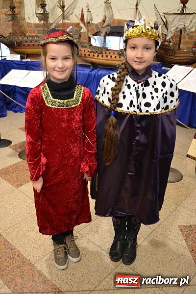Zdjęcie w galerii na portalu naszraciborz.pl: Przymierz szaty księżniczki, zostań królem lub rycerzem wiadomości z regionu