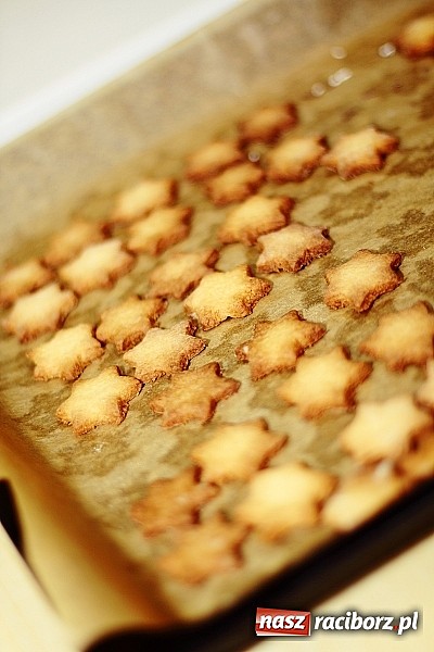 Zdjęcie w galerii na portalu naszraciborz.pl: Ciasteczkowe szaleństwo w ZSZ wiadomości z regionu