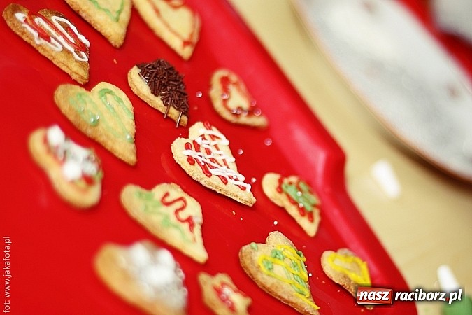 Zdjęcie w galerii na portalu naszraciborz.pl: Ciasteczkowe szaleństwo w ZSZ wiadomości z regionu