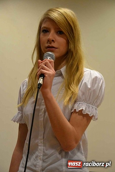 Zdjęcie w galerii na portalu naszraciborz.pl: Scena dla zawodowców – konkurs bożonarodzeniowy na zamku wiadomości z regionu