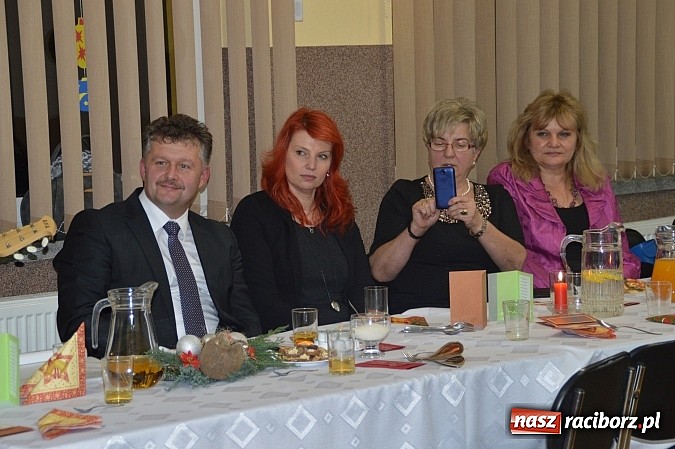 Zdjęcie w galerii na portalu naszraciborz.pl: Wieczór wigilijny w Bieńkowicach wiadomości z regionu