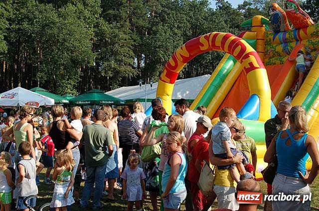 Zdjęcie w galerii na portalu naszraciborz.pl: Rodzinny piknik pracowników Rafako wiadomości z regionu