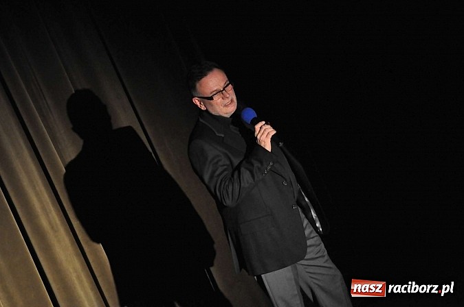 Zdjęcie w galerii na portalu naszraciborz.pl: PIT, CIT, VAT i korekta, czyli panie z urzędu skarbowego jako ABBA. Gwiazdka Serc 2014 w obiektywie wiadomości z regionu