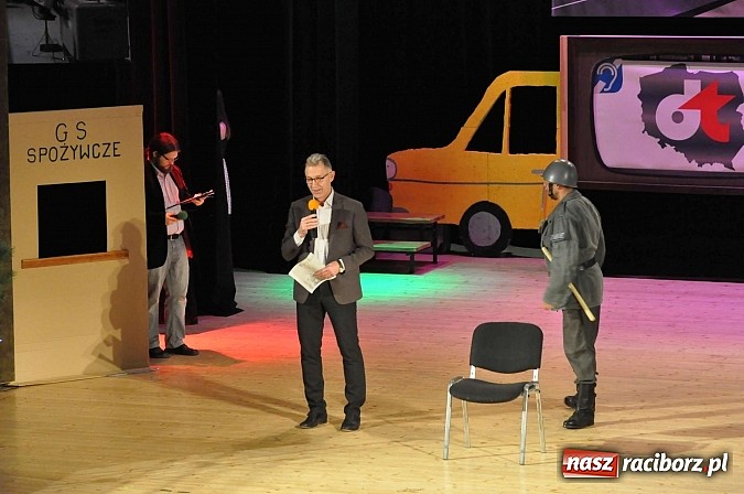 Zdjęcie w galerii na portalu naszraciborz.pl: PIT, CIT, VAT i korekta, czyli panie z urzędu skarbowego jako ABBA. Gwiazdka Serc 2014 w obiektywie wiadomości z regionu