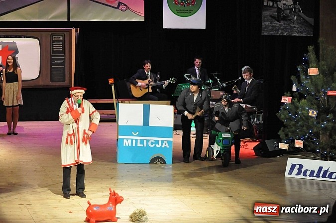 Zdjęcie w galerii na portalu naszraciborz.pl: PIT, CIT, VAT i korekta, czyli panie z urzędu skarbowego jako ABBA. Gwiazdka Serc 2014 w obiektywie wiadomości z regionu