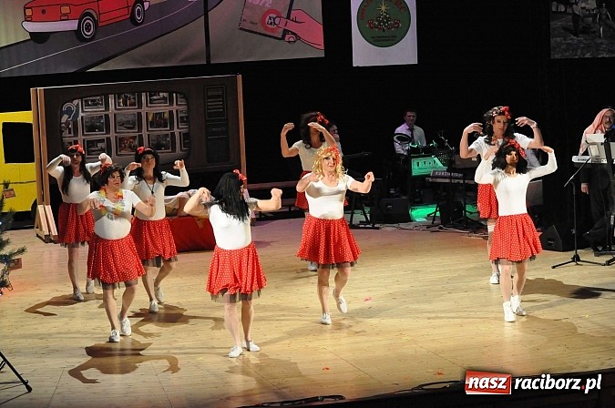 Zdjęcie w galerii na portalu naszraciborz.pl: PIT, CIT, VAT i korekta, czyli panie z urzędu skarbowego jako ABBA. Gwiazdka Serc 2014 w obiektywie wiadomości z regionu
