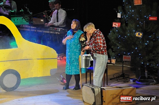 Zdjęcie w galerii na portalu naszraciborz.pl: PIT, CIT, VAT i korekta, czyli panie z urzędu skarbowego jako ABBA. Gwiazdka Serc 2014 w obiektywie wiadomości z regionu