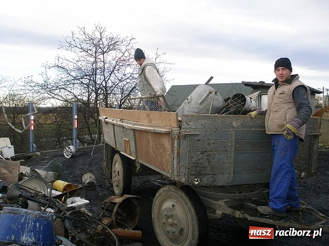Zdjęcie w galerii na portalu naszraciborz.pl: Wielka Złomiada 2014, czyli poprawczak zn&oacute;w skuteczny w niesieniu pomocy wiadomości z regionu