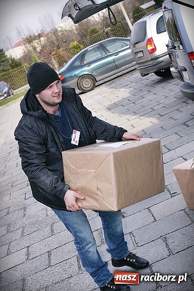 Zdjęcie w galerii na portalu naszraciborz.pl: Szlachetna Paczka 2014. Raciborska drużyna SuperW spisała się na medal! wiadomości z regionu