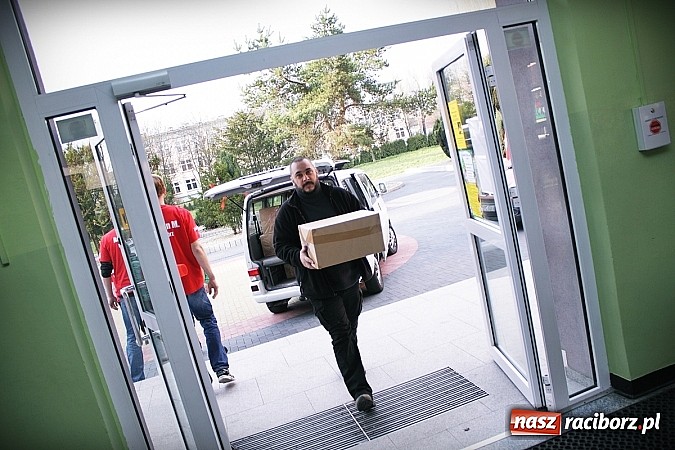 Zdjęcie w galerii na portalu naszraciborz.pl: Szlachetna Paczka 2014. Raciborska drużyna SuperW spisała się na medal! wiadomości z regionu