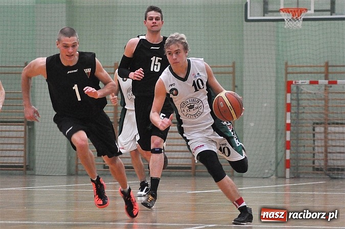 Zdjęcie w galerii na portalu naszraciborz.pl: Koszykówka: Miało być dobrze, ale wyszło... niedobrze wiadomości z regionu