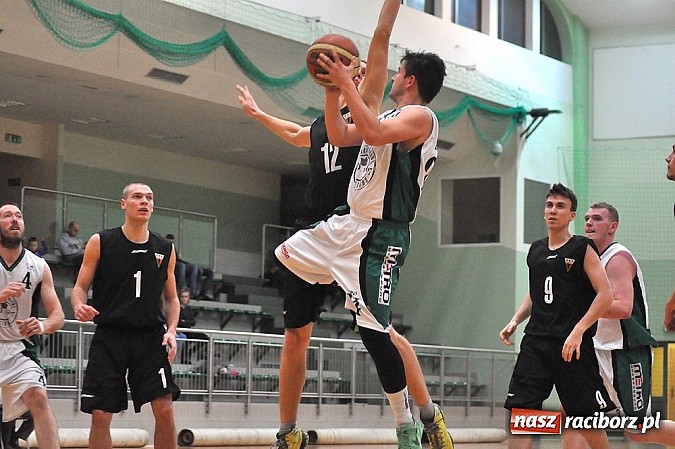 Zdjęcie w galerii na portalu naszraciborz.pl: Koszykówka: Miało być dobrze, ale wyszło... niedobrze wiadomości z regionu
