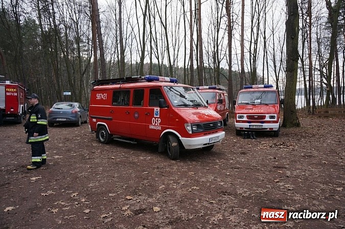 Zdjęcie w galerii na portalu naszraciborz.pl: W Kuźni Raciborskiej odnaleziono niepełnosprawnego zaginionego rybniczanina wiadomości z regionu