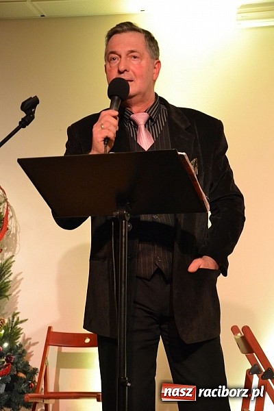 Zdjęcie w galerii na portalu naszraciborz.pl: Z wesołą nowiną - biesiada wigilijna na zamku wiadomości z regionu