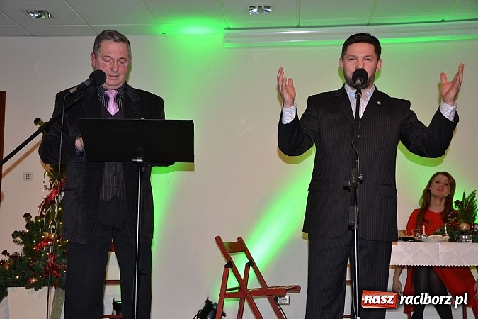 Zdjęcie w galerii na portalu naszraciborz.pl: Z wesołą nowiną - biesiada wigilijna na zamku wiadomości z regionu