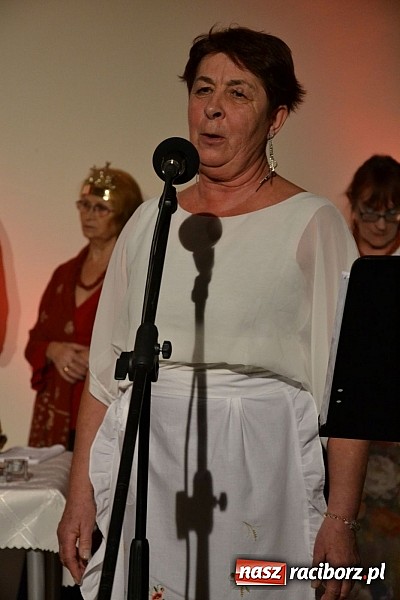 Zdjęcie w galerii na portalu naszraciborz.pl: Z wesołą nowiną - biesiada wigilijna na zamku wiadomości z regionu