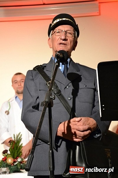 Zdjęcie w galerii na portalu naszraciborz.pl: Z wesołą nowiną - biesiada wigilijna na zamku wiadomości z regionu