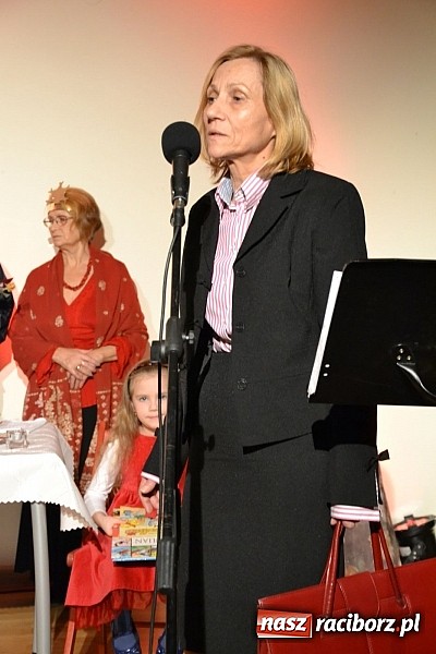 Zdjęcie w galerii na portalu naszraciborz.pl: Z wesołą nowiną - biesiada wigilijna na zamku wiadomości z regionu