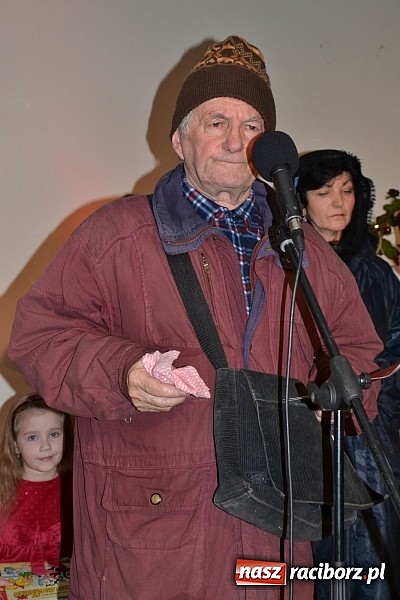 Zdjęcie w galerii na portalu naszraciborz.pl: Z wesołą nowiną - biesiada wigilijna na zamku wiadomości z regionu