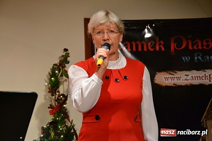 Zdjęcie w galerii na portalu naszraciborz.pl: Z wesołą nowiną - biesiada wigilijna na zamku wiadomości z regionu