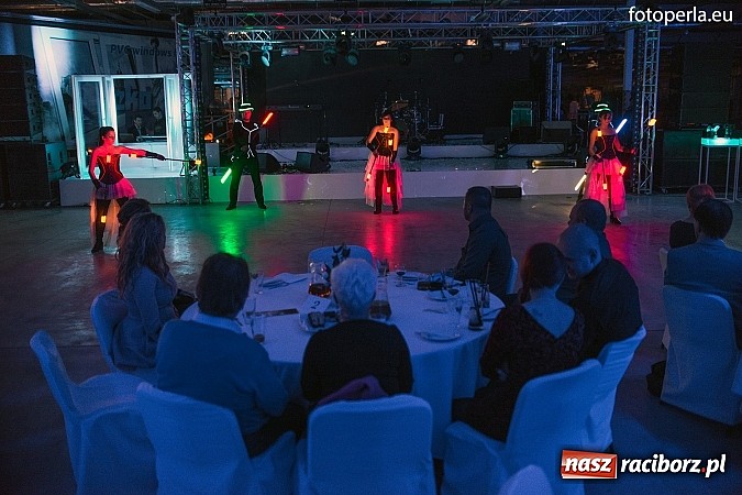 Zdjęcie w galerii na portalu naszraciborz.pl: Eko-Okna oddały nową halę produkcyjną w Kornicach. Pracę znajdzie tu 500 osób wiadomości z regionu