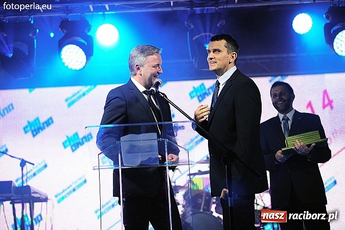 Zdjęcie w galerii na portalu naszraciborz.pl: Eko-Okna oddały nową halę produkcyjną w Kornicach. Pracę znajdzie tu 500 osób wiadomości z regionu